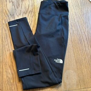 Used Northface girls leggings size XL/18